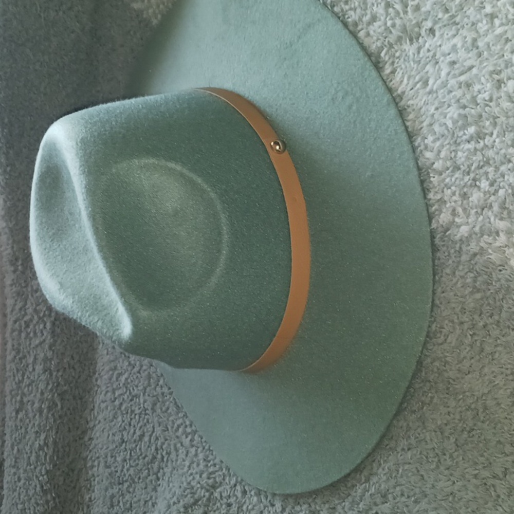 Sage Green Felt Hat With Tan Band